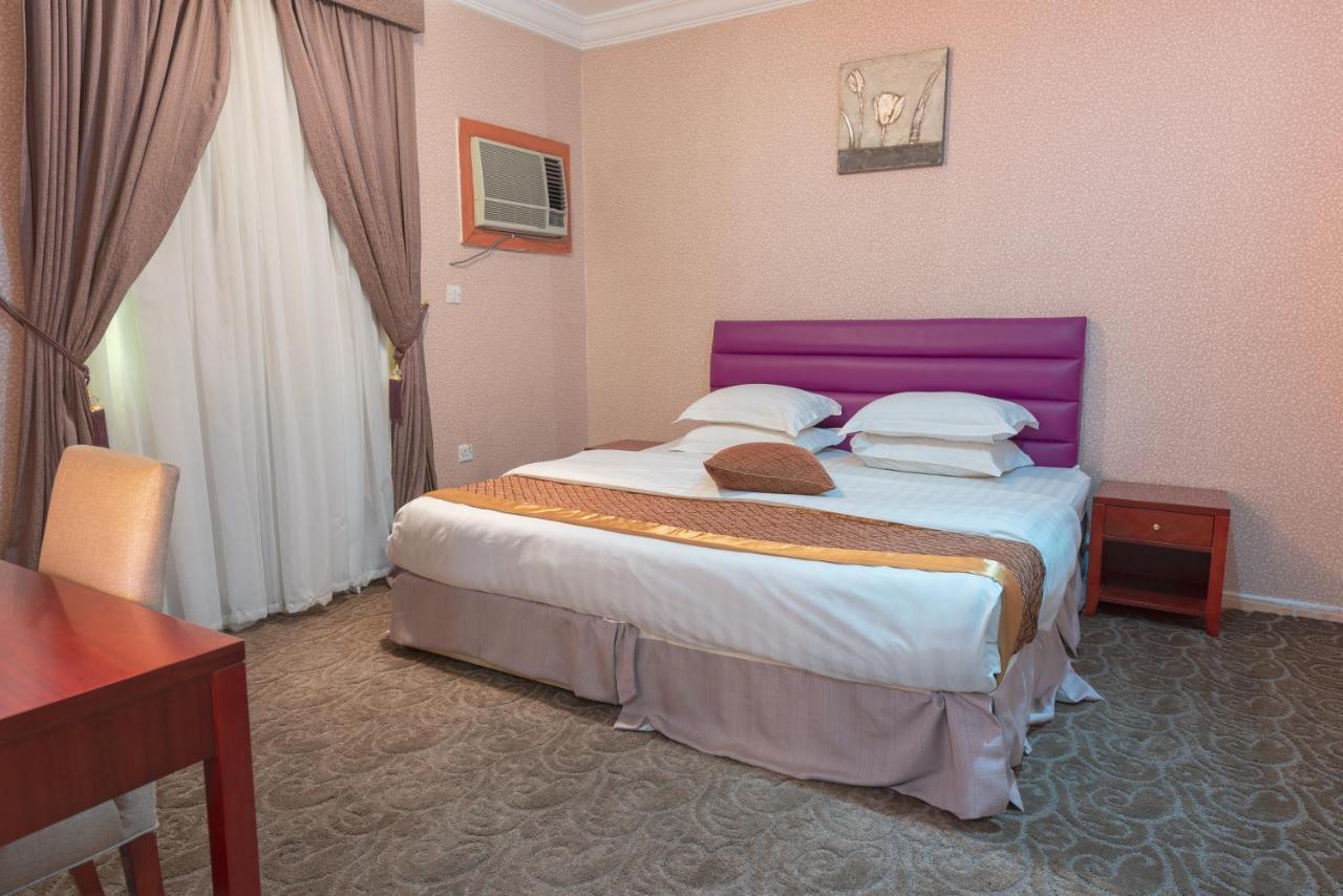 Praha Hotel Jeddah Exterior photo