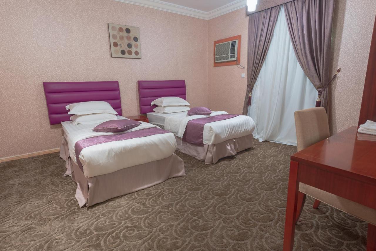 Praha Hotel Jeddah Exterior photo
